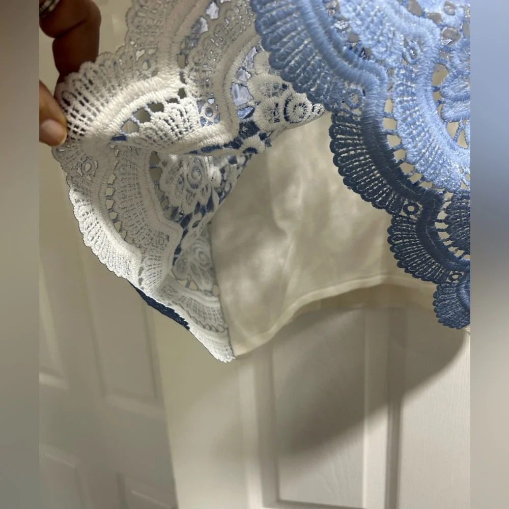 Alfred Dunner knit top with embroidered/lacey top front panel. New. Size L $16 - Picture 5 of 6